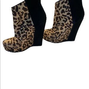 Kelsi Dagger booties size 6.5